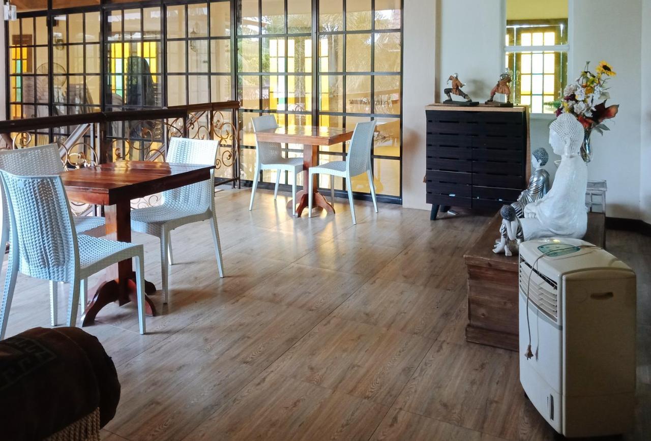 Villa Asuncion Country Inn And Resort Iloilo By Reddoorz Tigbauan Exteriör bild