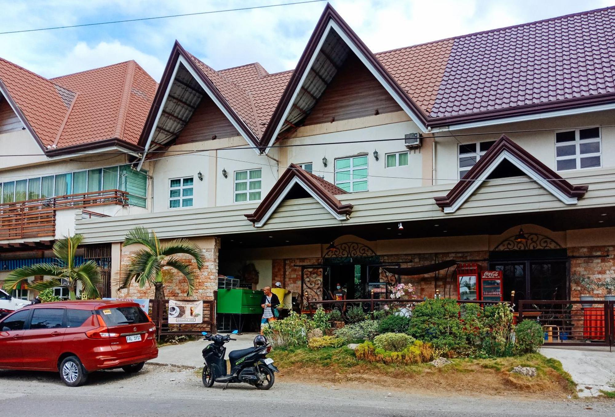 Villa Asuncion Country Inn And Resort Iloilo By Reddoorz Tigbauan Exteriör bild